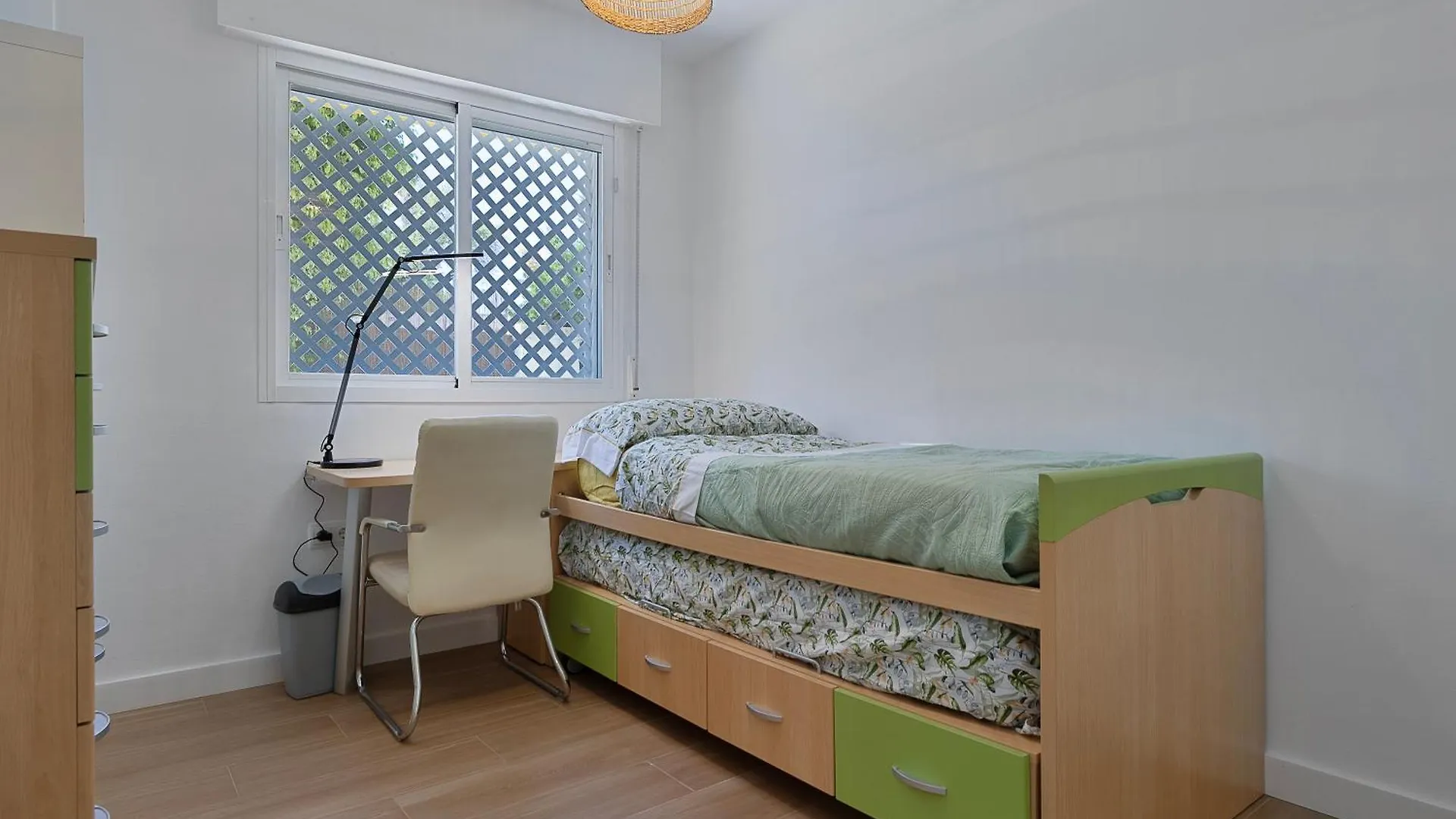 Lorcrisur Apt Near Puerto Banus Marbella