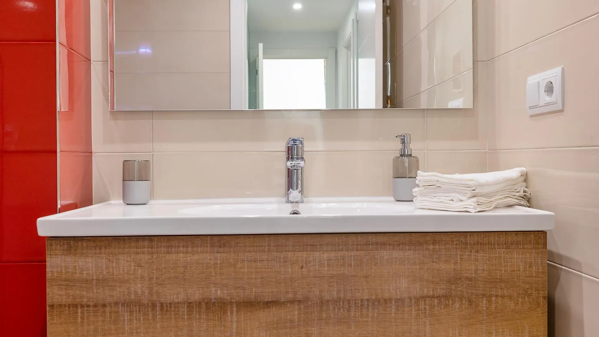 Lorcrisur Apt Near Puerto Banus Marbella