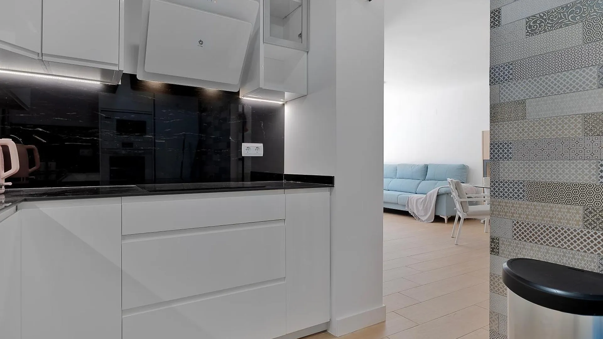 Lorcrisur Apt Near Puerto Banus Marbella Spain
